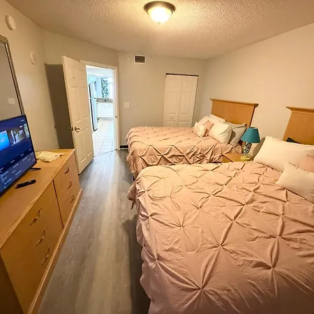 Direct Oceanfront Condos With Best Water Facilities In Paradise Resort-2
